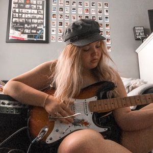 Meet your Posher, Logan